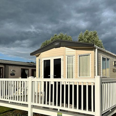 Tattershall Lakes- Lancaster Crescent Экстерьер фото